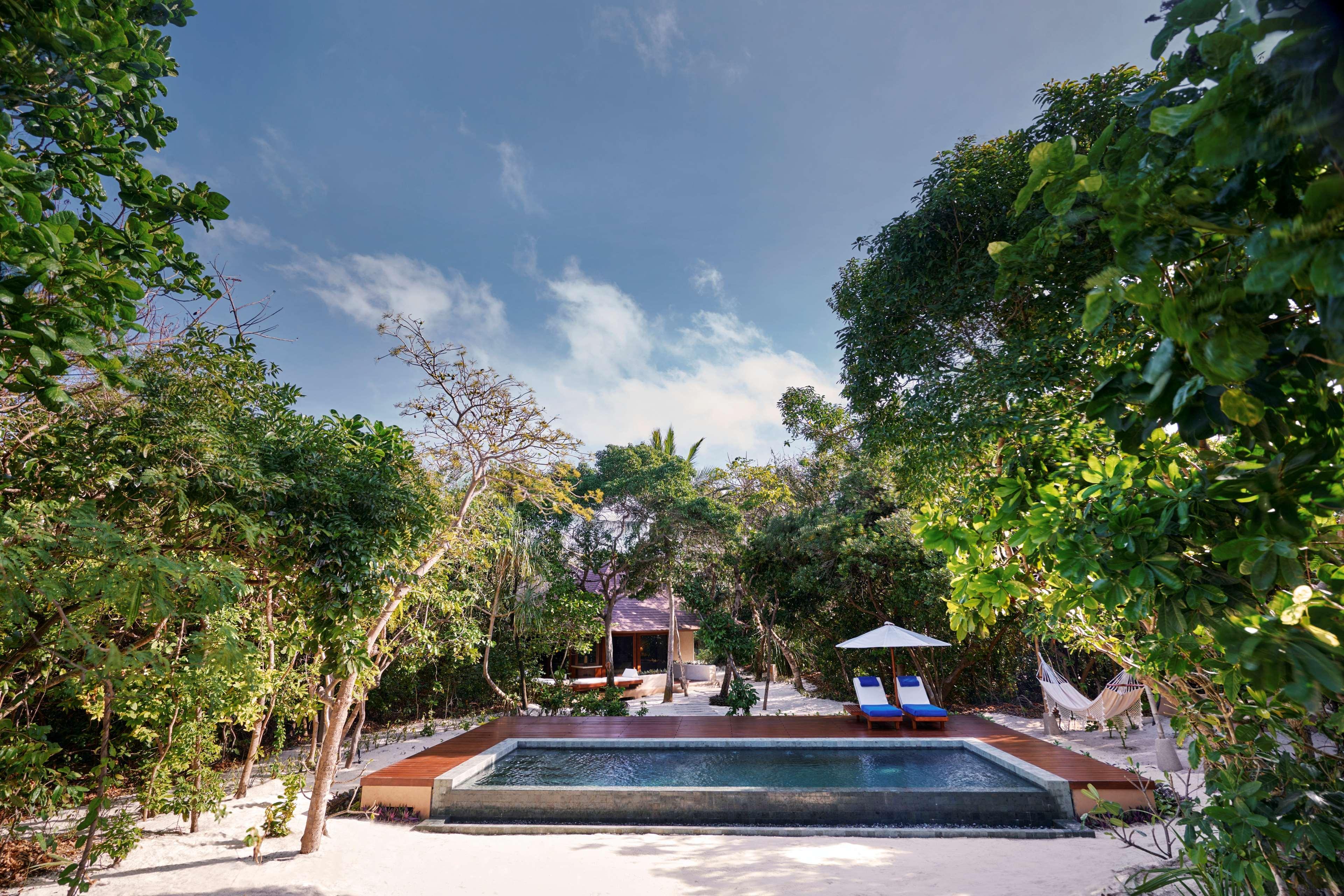 Amanpulo Hotel Pamalican Island Exterior photo